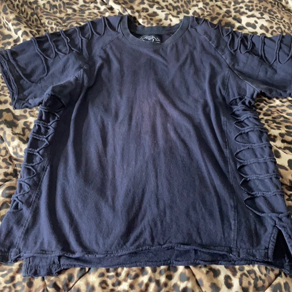 Black shirt